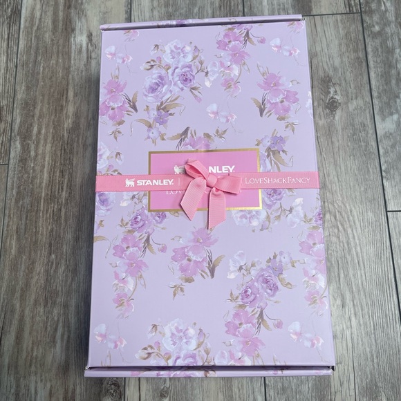 Loveshackfancy 40oz Tumbler Happy Thoughts - Picture 2 of 7